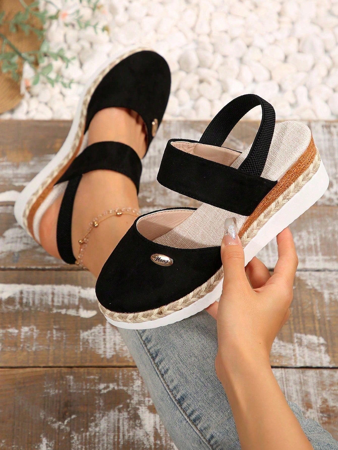 Women's Closed Toe Wedge Heel Black Summer Sandals With Color Block, Elastic Strap & Rope Sole