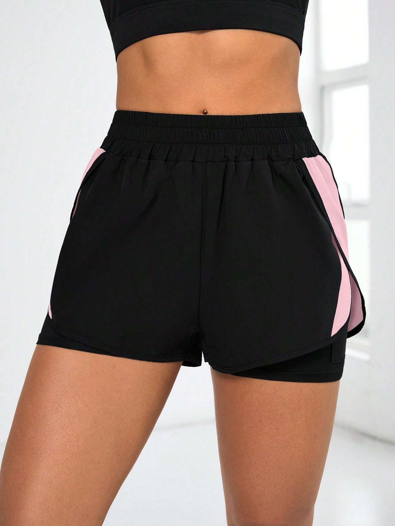 Women's Casual 2 In 1 Contrast Color Shorts With Pockets