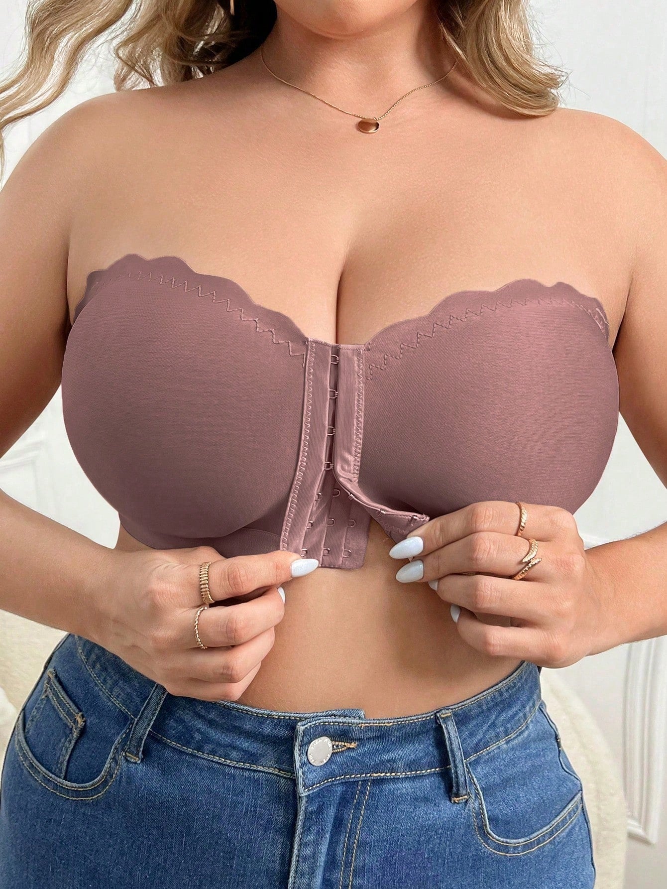 Plus Size Women Solid Color Wirefree Front Closure Bustier Bra