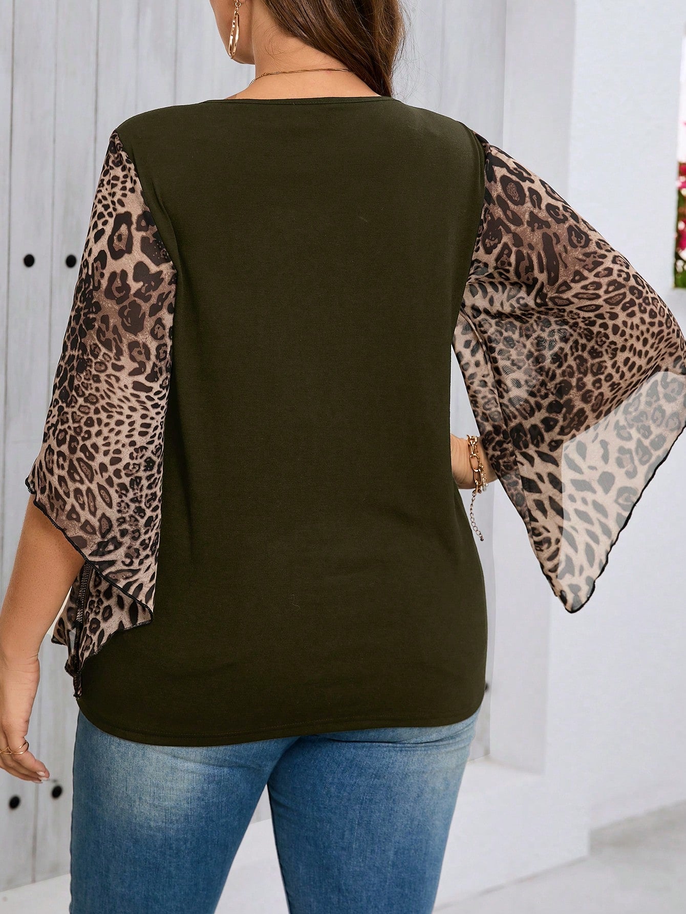 EMERY ROSE Plus Size Women's Leopard Print Patchwork Flare Sleeve T-Shirt