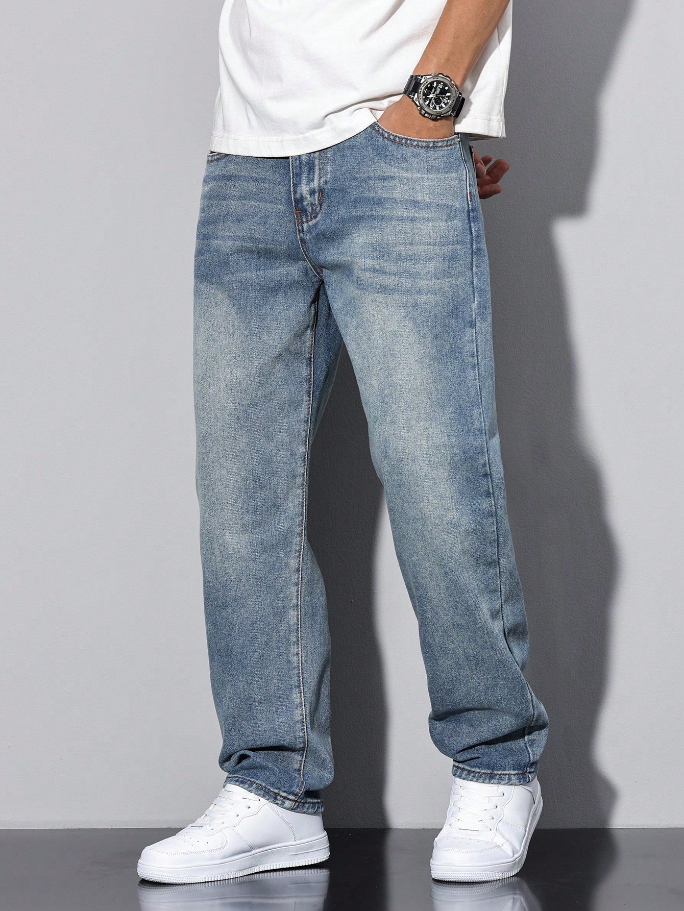 Manfinity Homme Men Washed Faded Denim Jeans