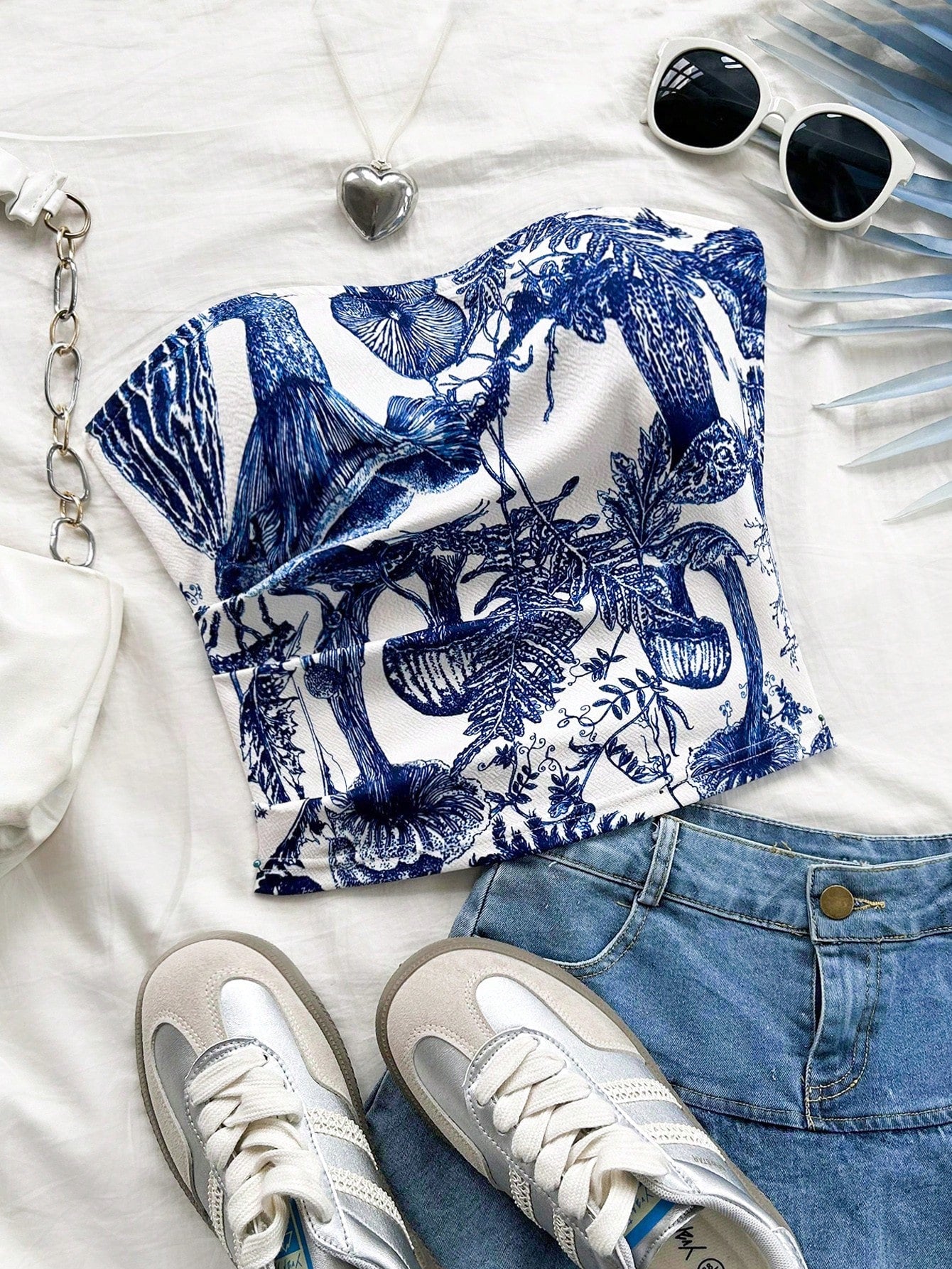 WYWH Ladies Blue & White Printed Bandeau Top For Vacation, Autumn & Winter Fashion Undershirt