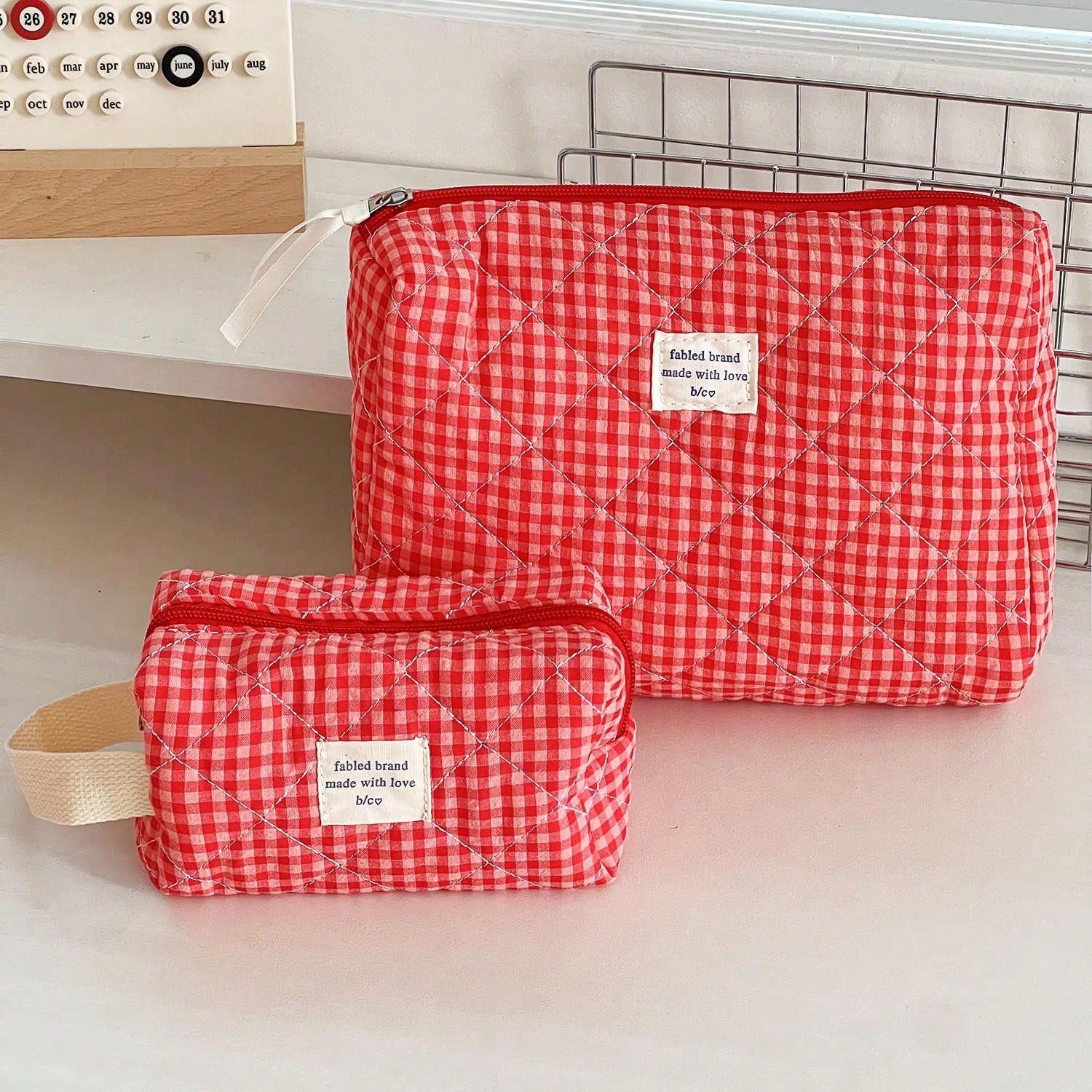 1 Pc Red Berry Plaid Make Up Bag For Women Travel Large Red Cosmetic Bag Pouch