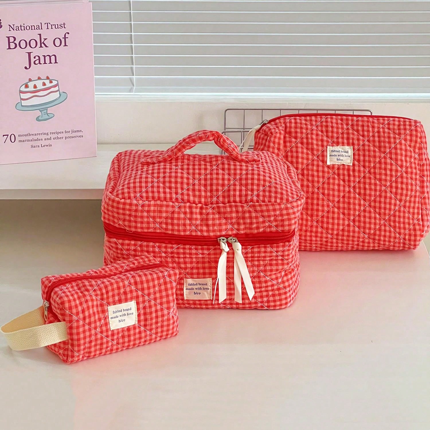 1 Pc Red Berry Plaid Make Up Bag For Women Travel Large Red Cosmetic Bag Pouch