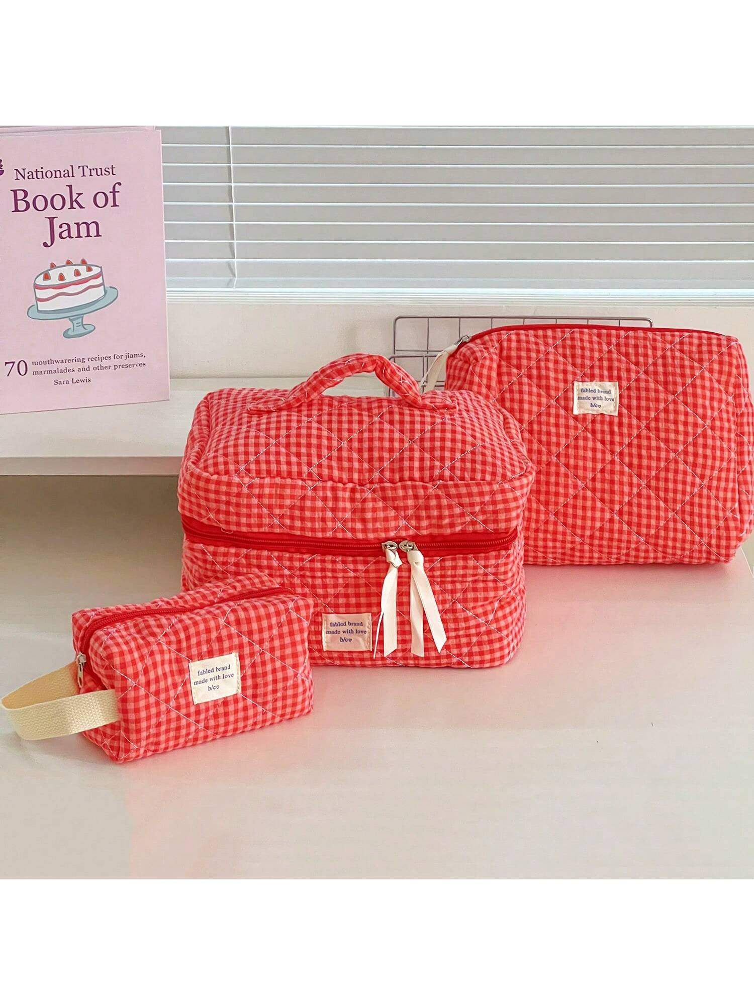 1 Pc Red Berry Plaid Make Up Bag For Women Travel Large Red Cosmetic Bag Pouch