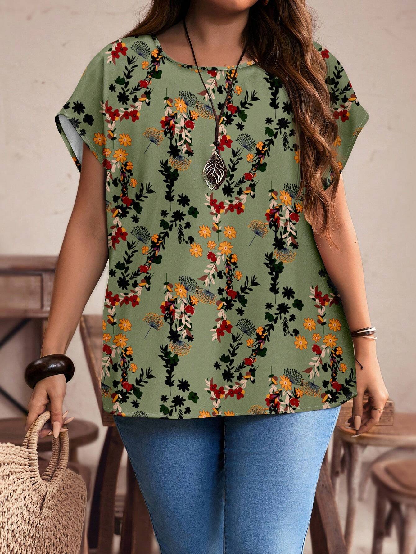 EMERY ROSE Plus Size Red Floral Pattern Casual All-Over Print Button-Up Shirt, Suitable For Autumn