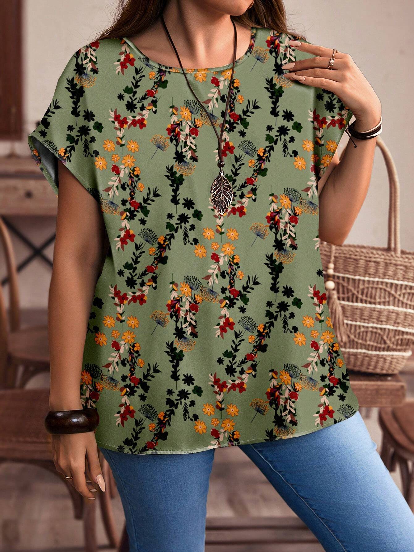 EMERY ROSE Plus Size Red Floral Pattern Casual All-Over Print Button-Up Shirt, Suitable For Autumn