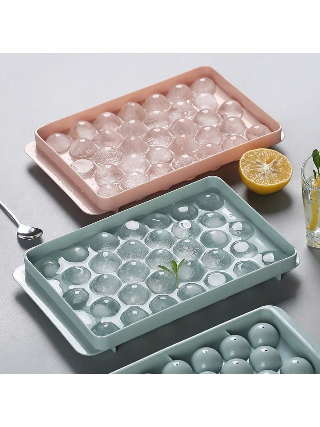 1Pc 33-Cavity C Tray With Lid Perfect For Whiskey & Cocktails - Kitchen Bar Accessory, Round Ice Maker