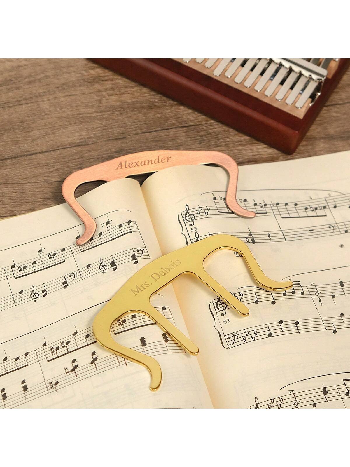 Personalized Music Sheet Clip Page Holder Custom Piano Guitar Violin Bookmark Engraved Name Saxophone Accessories Teacher Gift For Musician