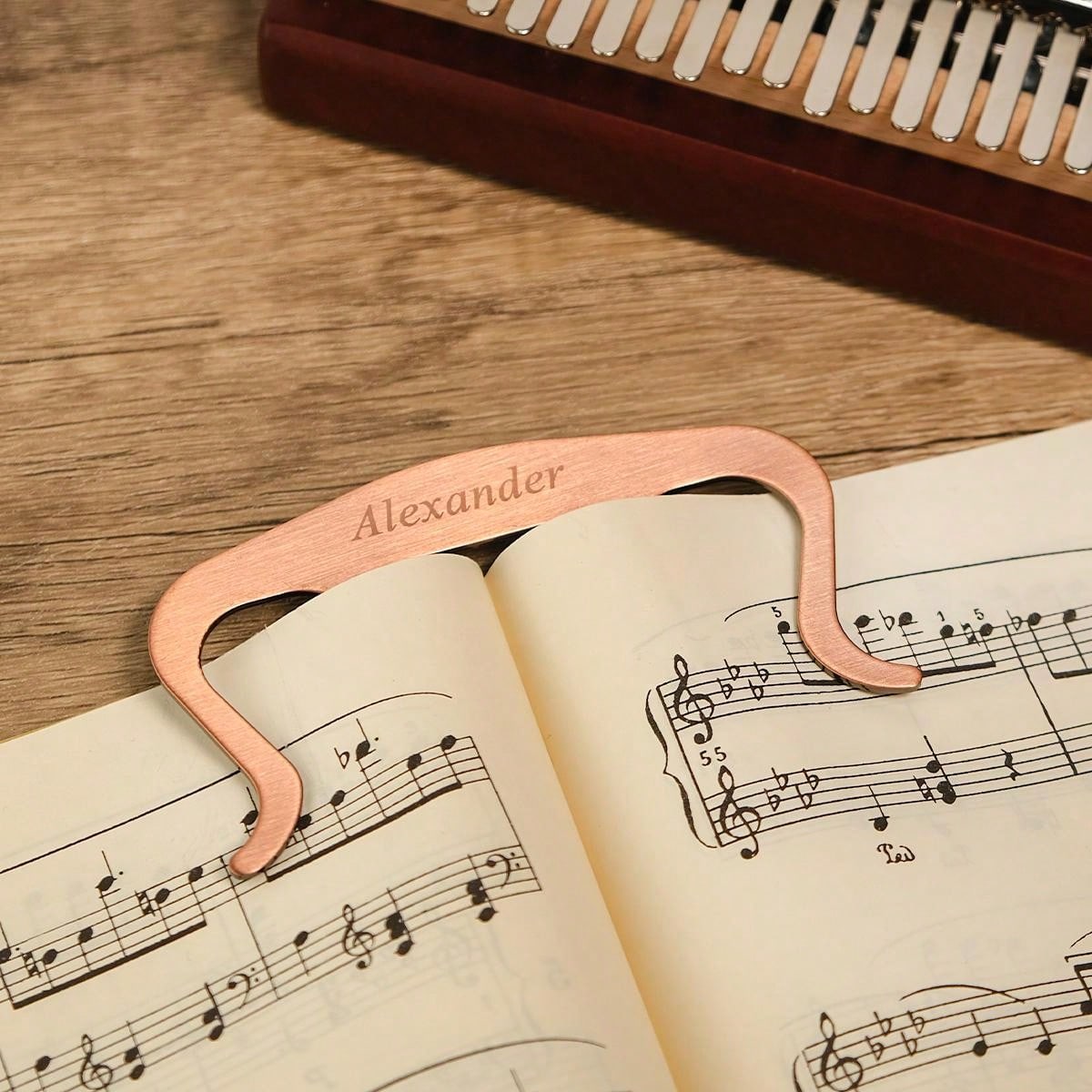 Personalized Music Sheet Clip Page Holder Custom Piano Guitar Violin Bookmark Engraved Name Saxophone Accessories Teacher Gift For Musician