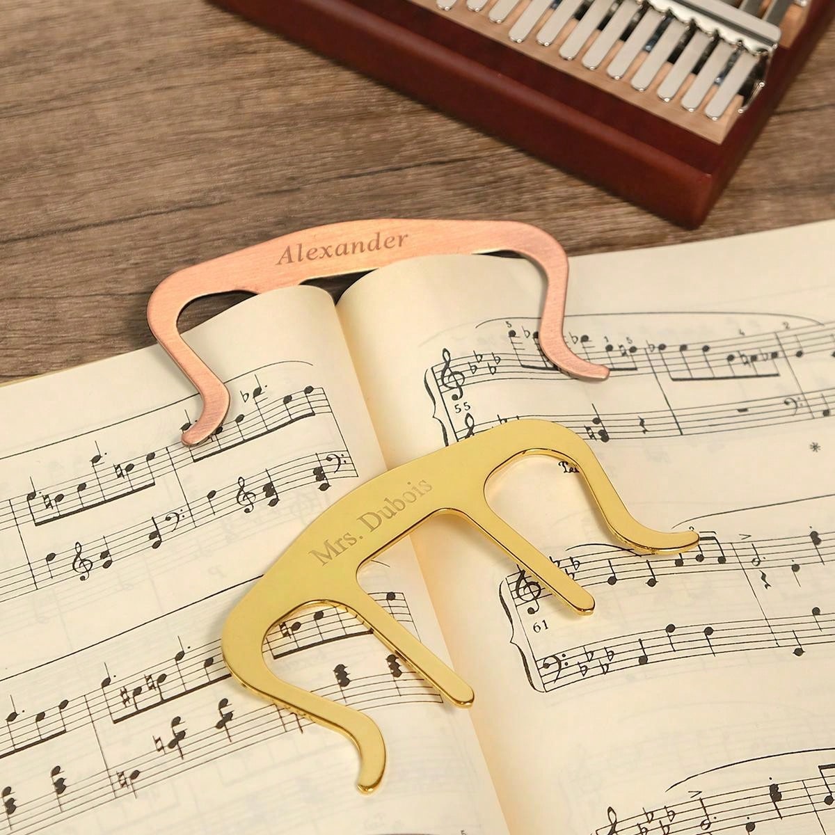 Personalized Music Sheet Clip Page Holder Custom Piano Guitar Violin Bookmark Engraved Name Saxophone Accessories Teacher Gift For Musician