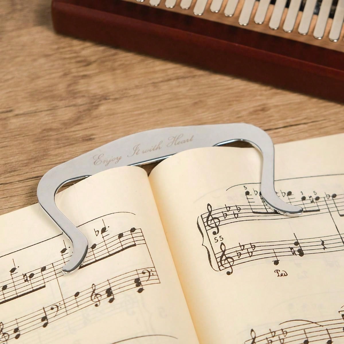 Personalized Music Sheet Clip Page Holder Custom Piano Guitar Violin Bookmark Engraved Name Saxophone Accessories Teacher Gift For Musician