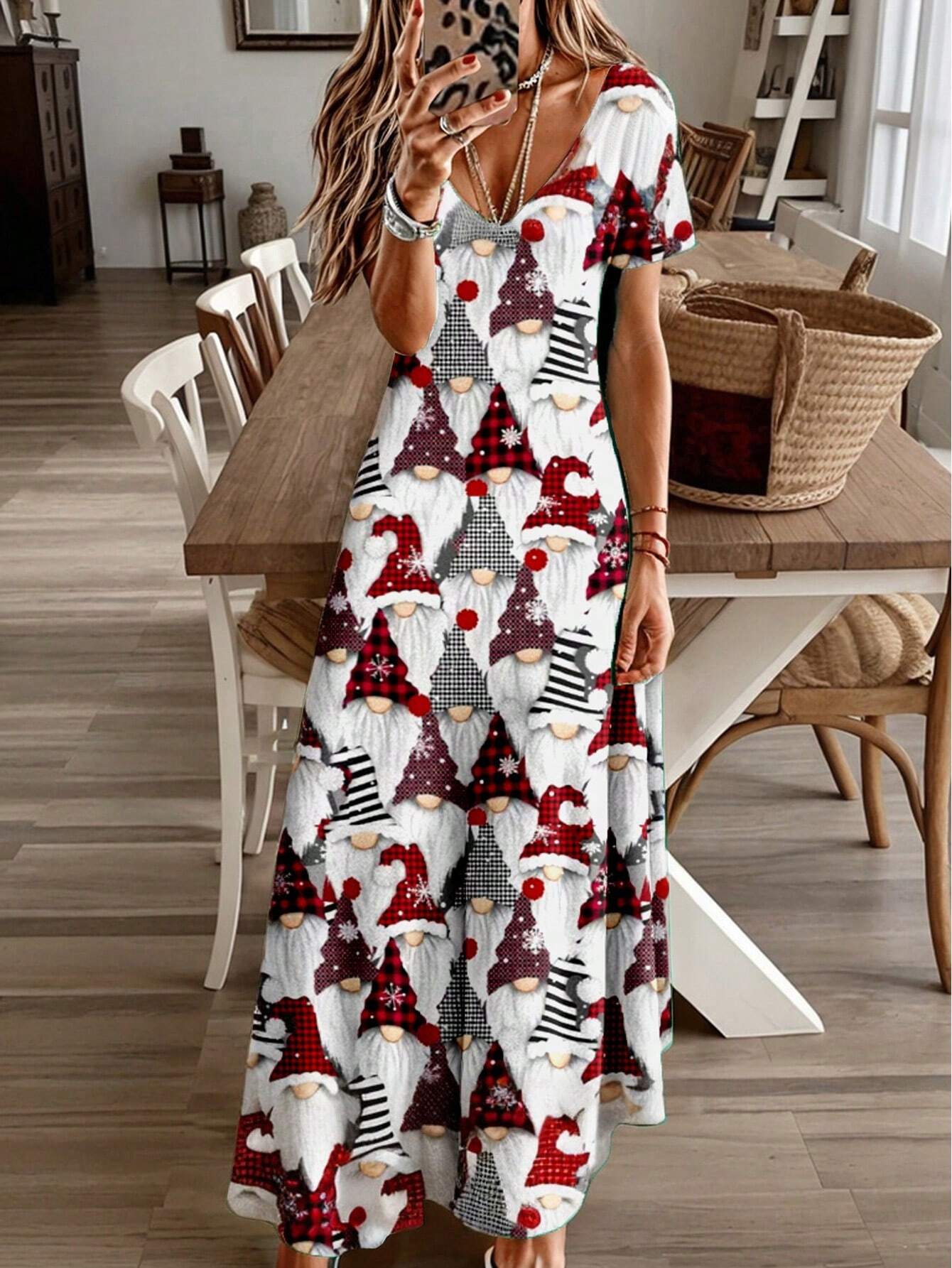 LUNE Plus Size Stylish Christmas Tree Print Knee Length Dress-Short Sleeve Beach Dress, V-Neck Short Sleeve Dress, Suitable For Fall, Halloween Dress