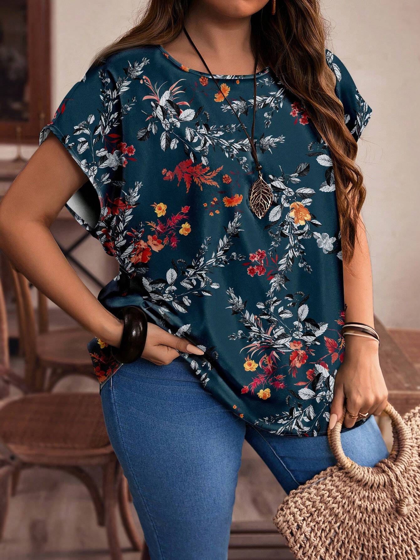 EMERY ROSE Plus Size Red Floral Pattern Casual All-Over Print Button-Up Shirt, Suitable For Autumn