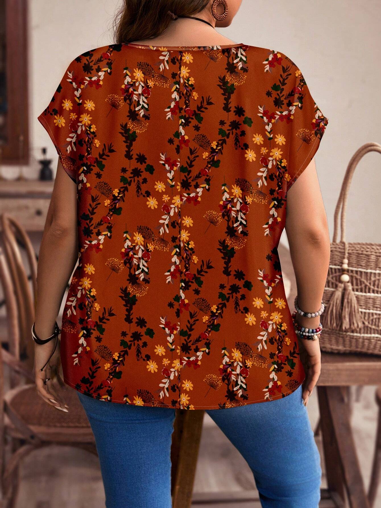 EMERY ROSE Plus Size Red Floral Pattern Casual All-Over Print Button-Up Shirt, Suitable For Autumn