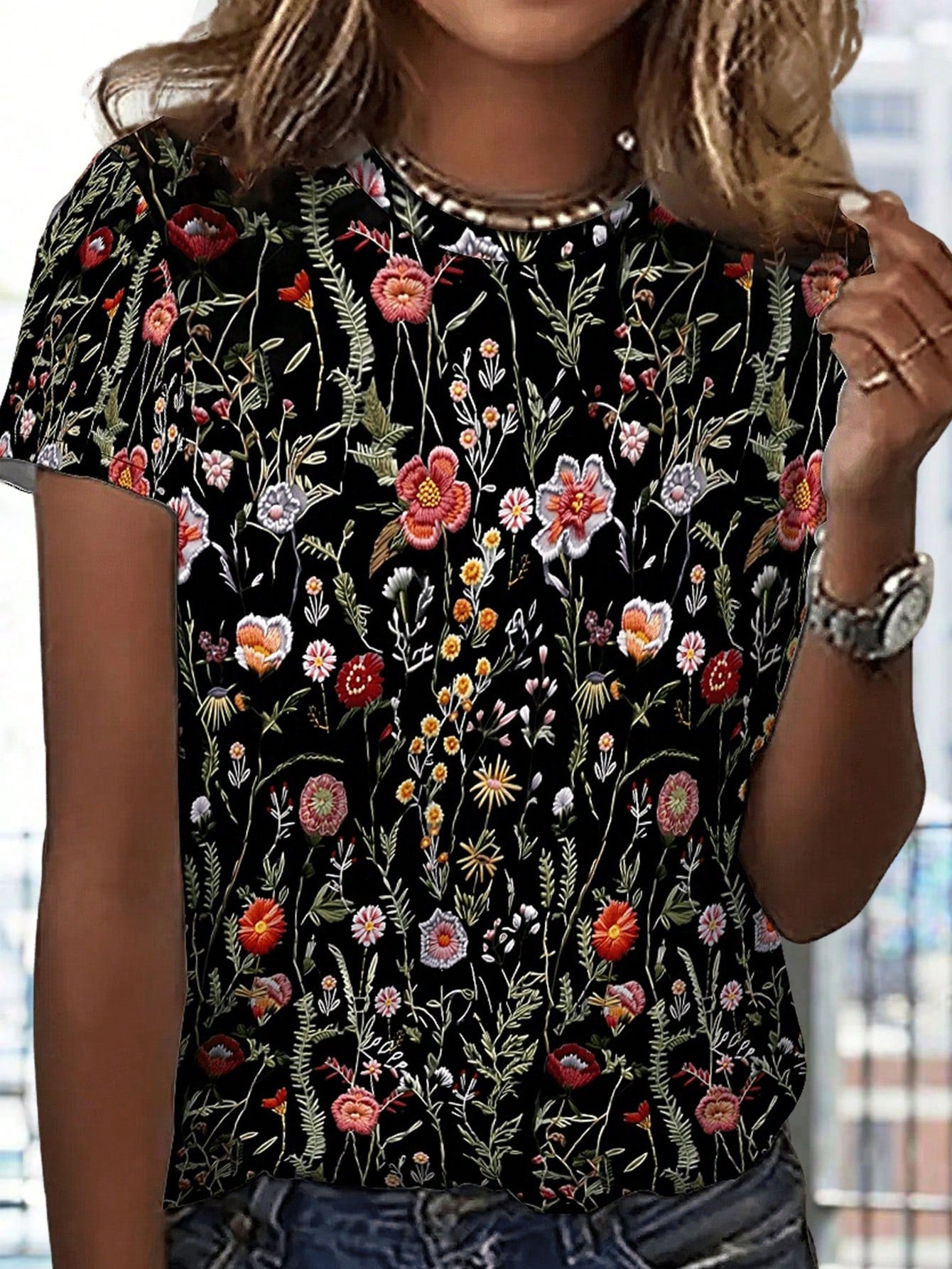 EMERY ROSE Casual Minimalist Floral Print Round Neck Short Sleeve Loose Women T-Shirt, Suitable For Summer