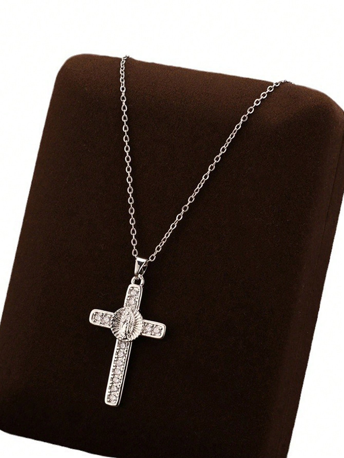 Fashion Design Sense Cross Madonna Pendant Necklace Light Luxury High Sense Titanium Steel Clavicle Chain Ideal Gift Choice