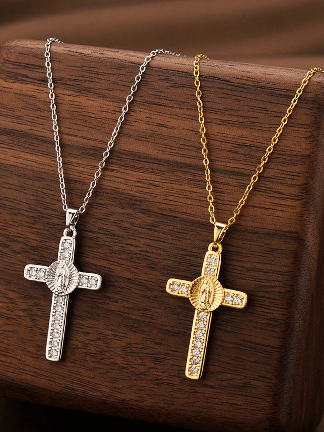 Fashion Design Sense Cross Madonna Pendant Necklace Light Luxury High Sense Titanium Steel Clavicle Chain Ideal Gift Choice