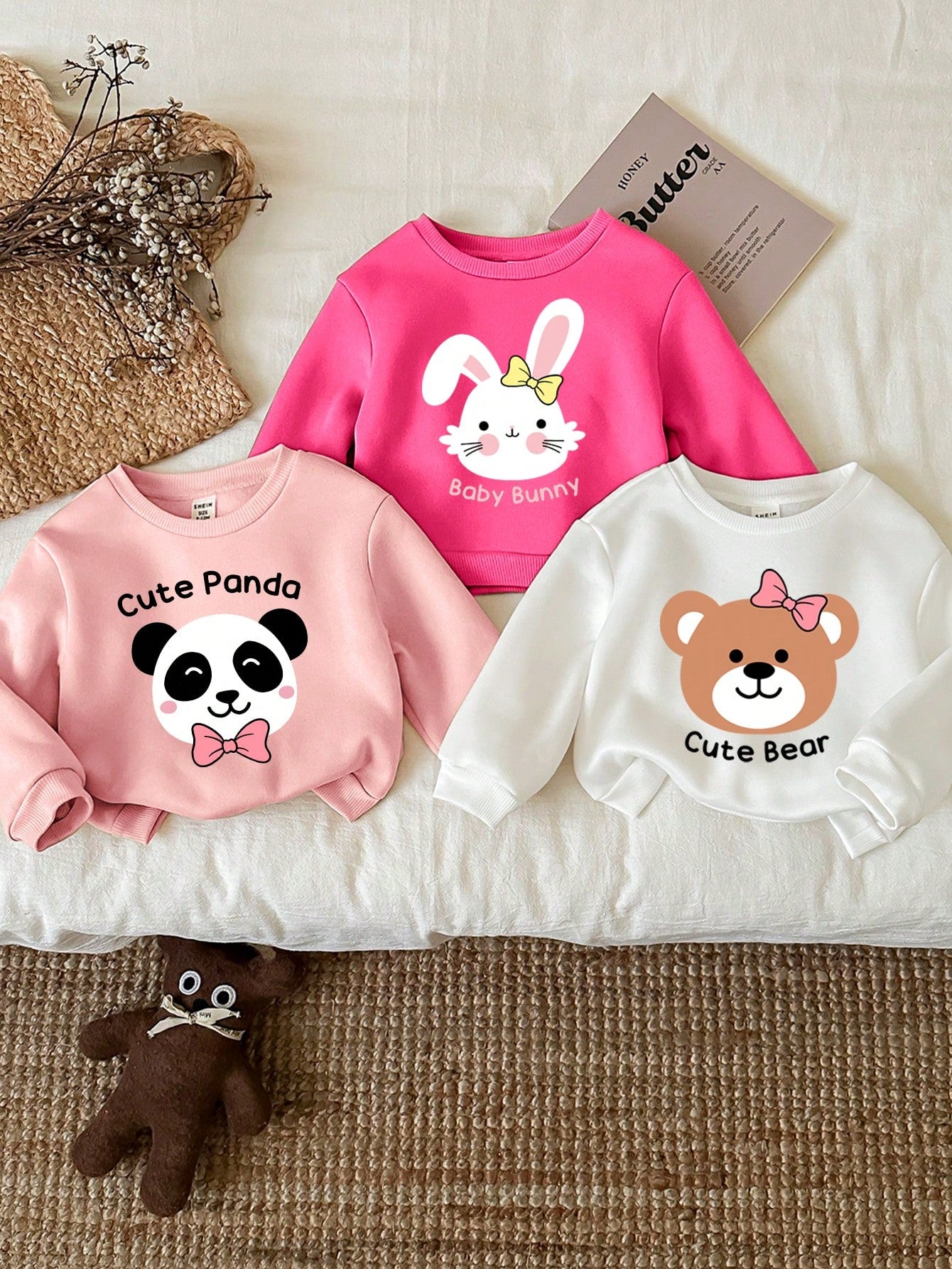 3pcs/Set Baby Girl Casual Chic Cute Cartoon Leopard & Heart Print White, Beige, Camel Thickened Thermal Lined Crew Neck Pullover Sweatshirts, Suitable For Autumn & Winter