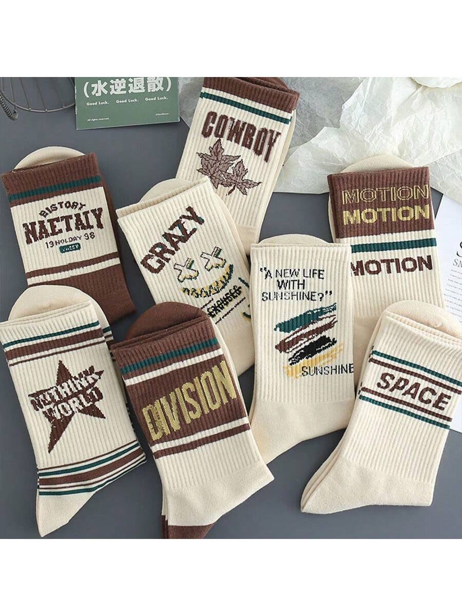 5 Pairs Random Letter Print Crew Socks For Men, Vintage American Style Athletic Basketball Socks, Trendy Tall Socks For Autumn/Winter