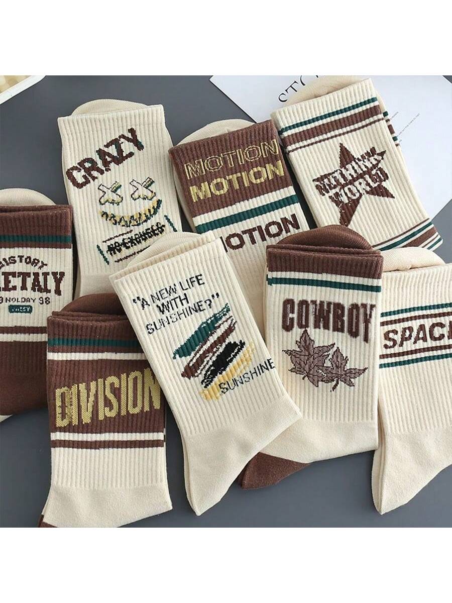 5 Pairs Random Letter Print Crew Socks For Men, Vintage American Style Athletic Basketball Socks, Trendy Tall Socks For Autumn/Winter