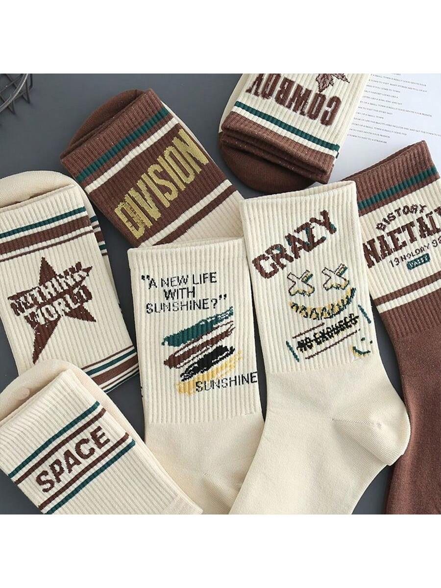 5 Pairs Random Letter Print Crew Socks For Men, Vintage American Style Athletic Basketball Socks, Trendy Tall Socks For Autumn/Winter