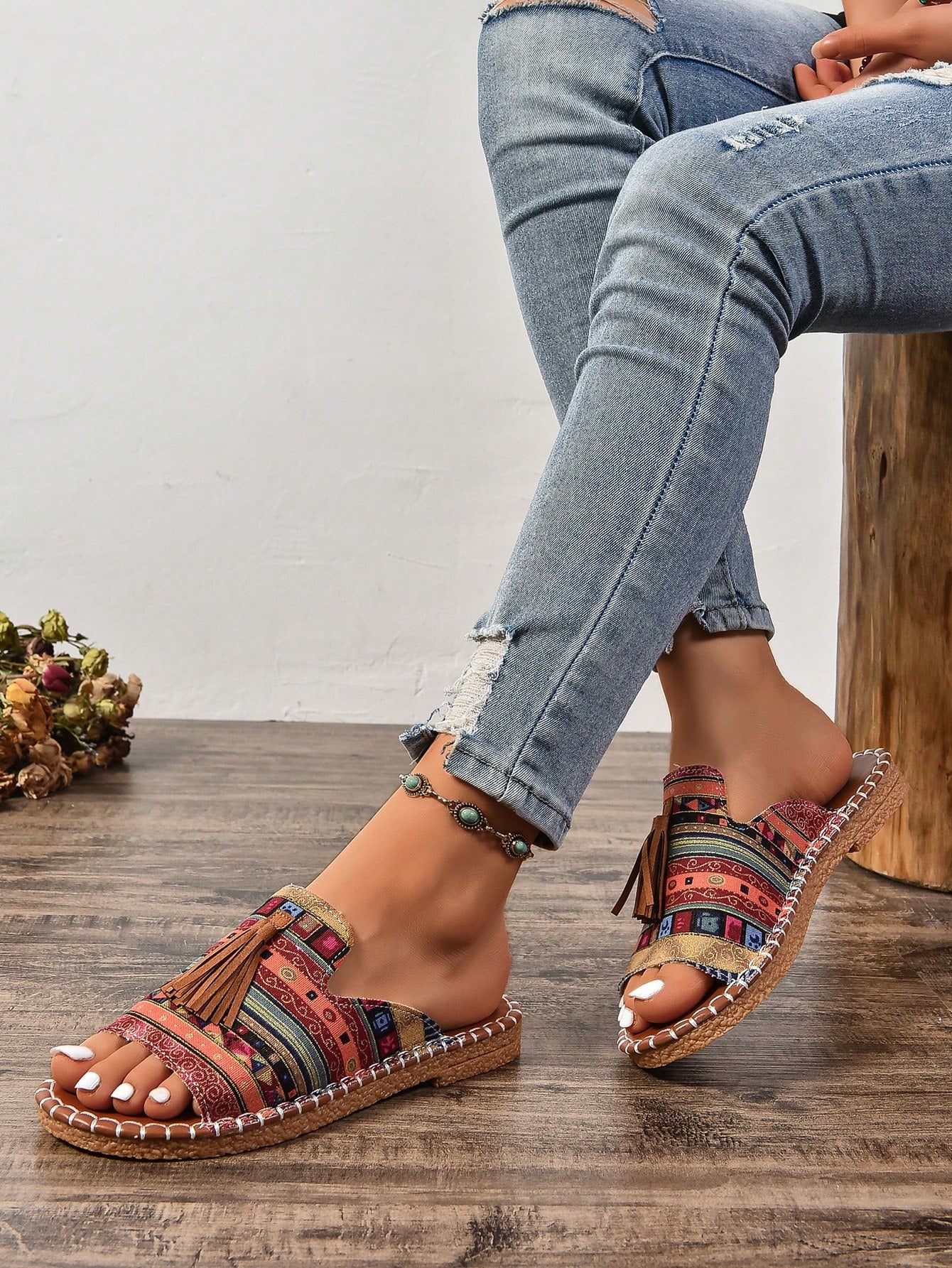 Ladies' Fringe Decor Ethnic Style Flat Sandals, Waterproof Beach Slippers, Slip-Resistant Outdoor Fashionable Match-All Shoes