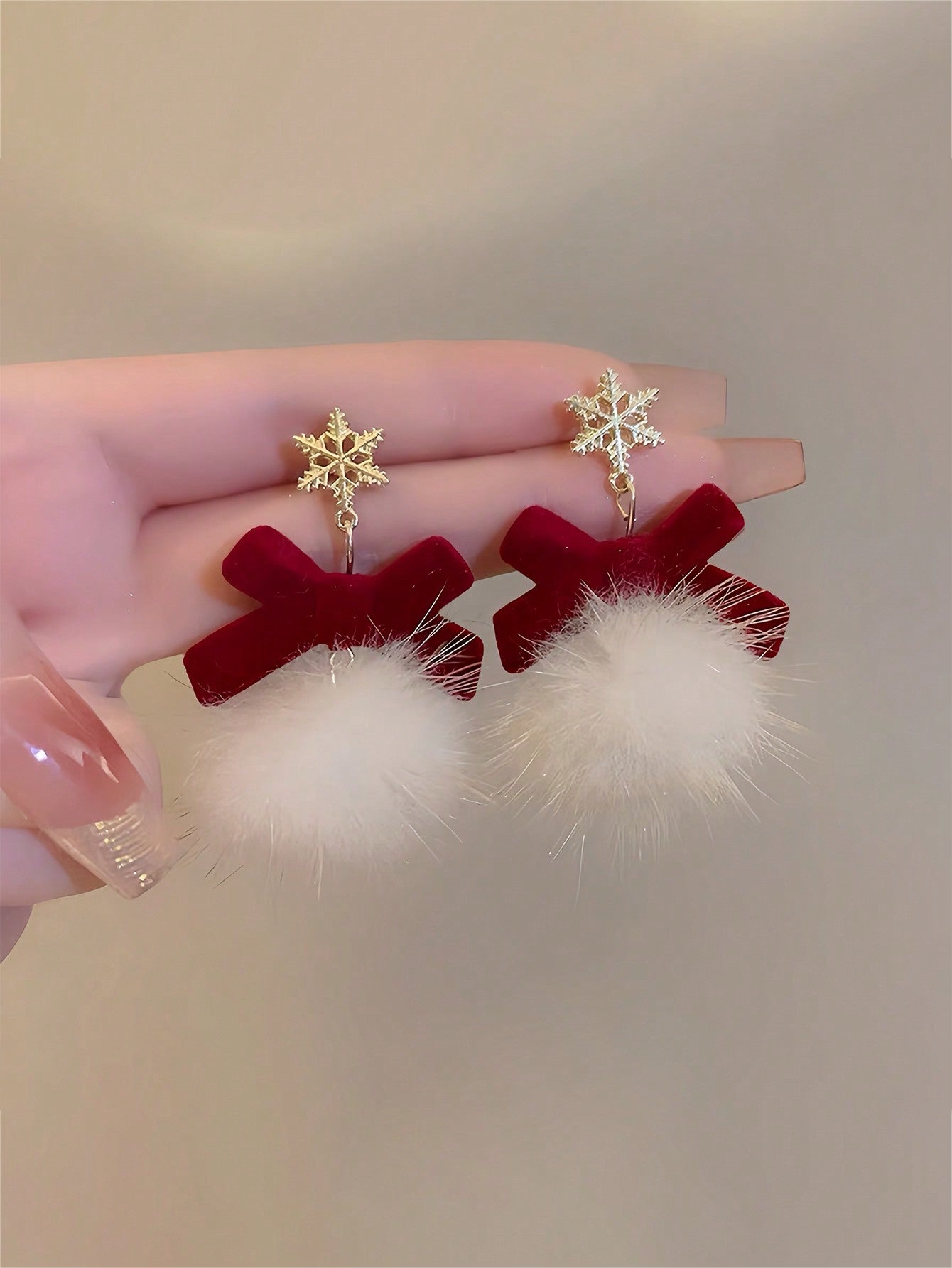 1pair Fluffy Snowflake Design Earrings, Elegant For Christmas Gifts To Friends And Lovers, Autumn/Winter