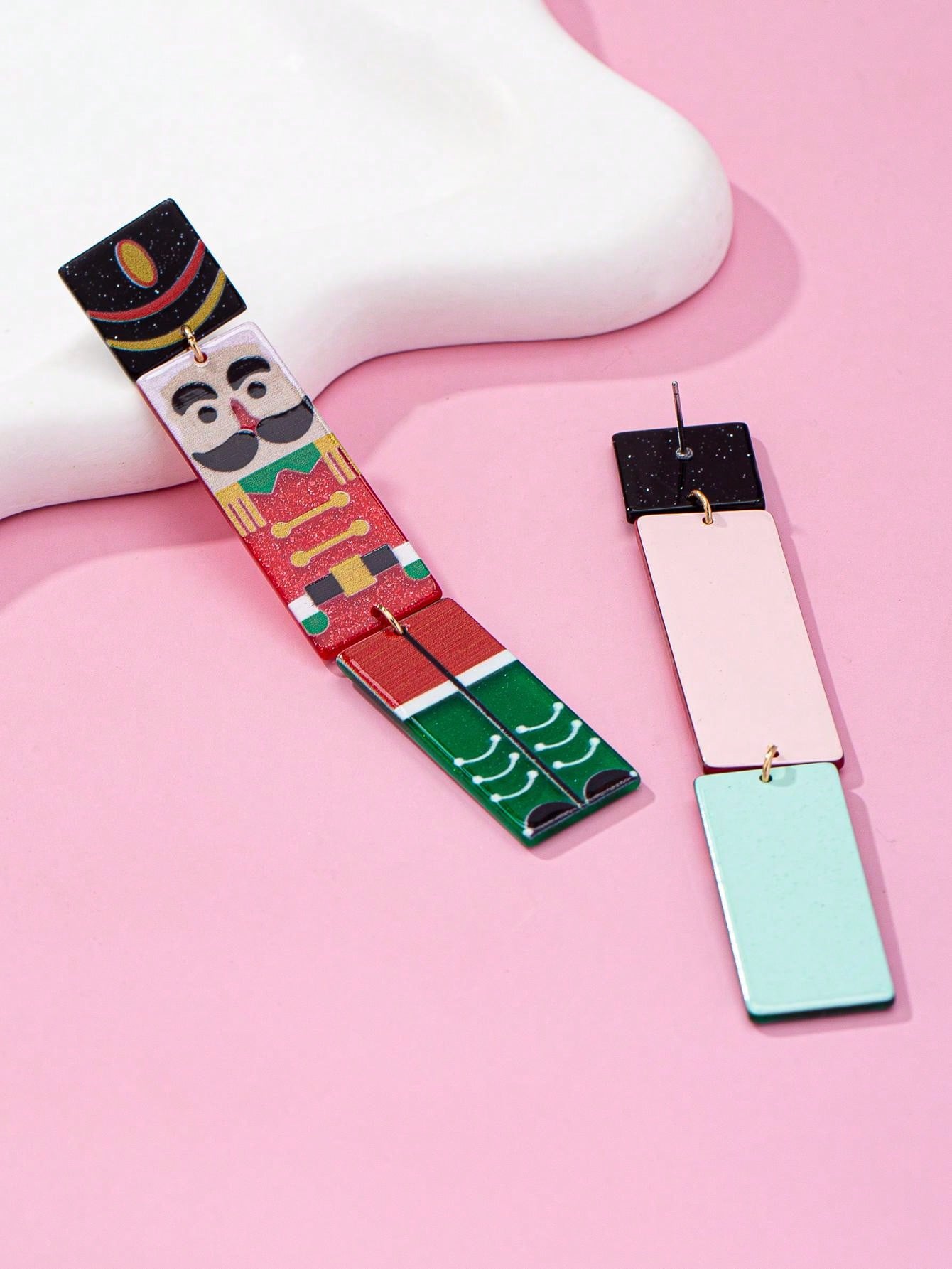 1 Pair Fashionable Acrylic Nutcracker Soldier Multicolor Long Design Earrings, Suitable As Christmas Gift