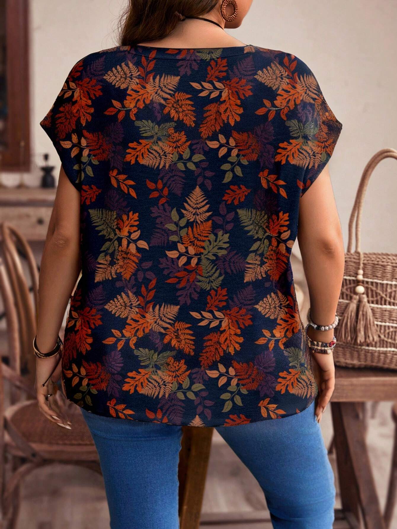 EMERY ROSE Plus Size Red Floral Pattern Casual All-Over Print Button-Up Shirt, Suitable For Autumn