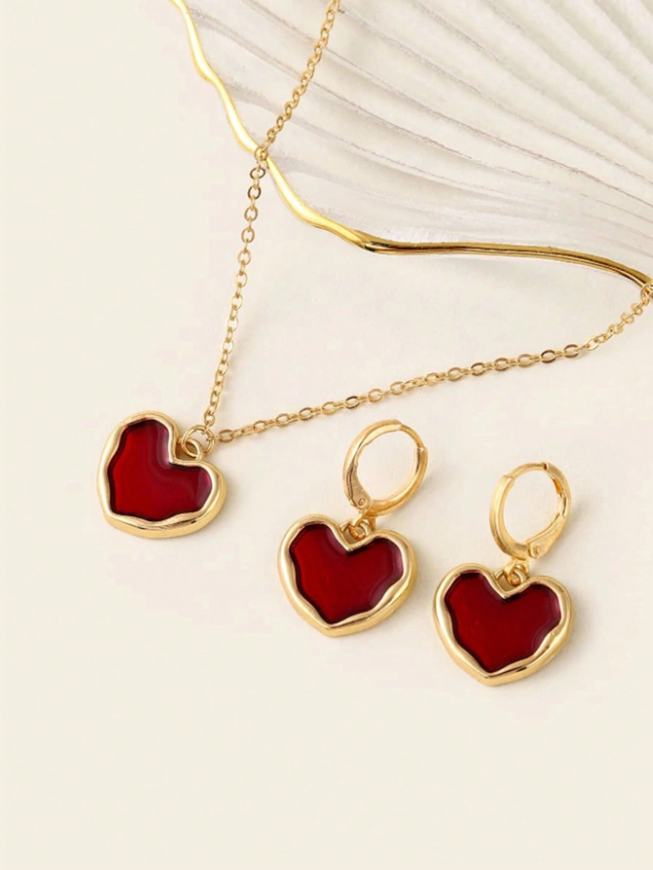 3pcs/Set Vintage Style Drip Oil Heart-Shaped Earrings