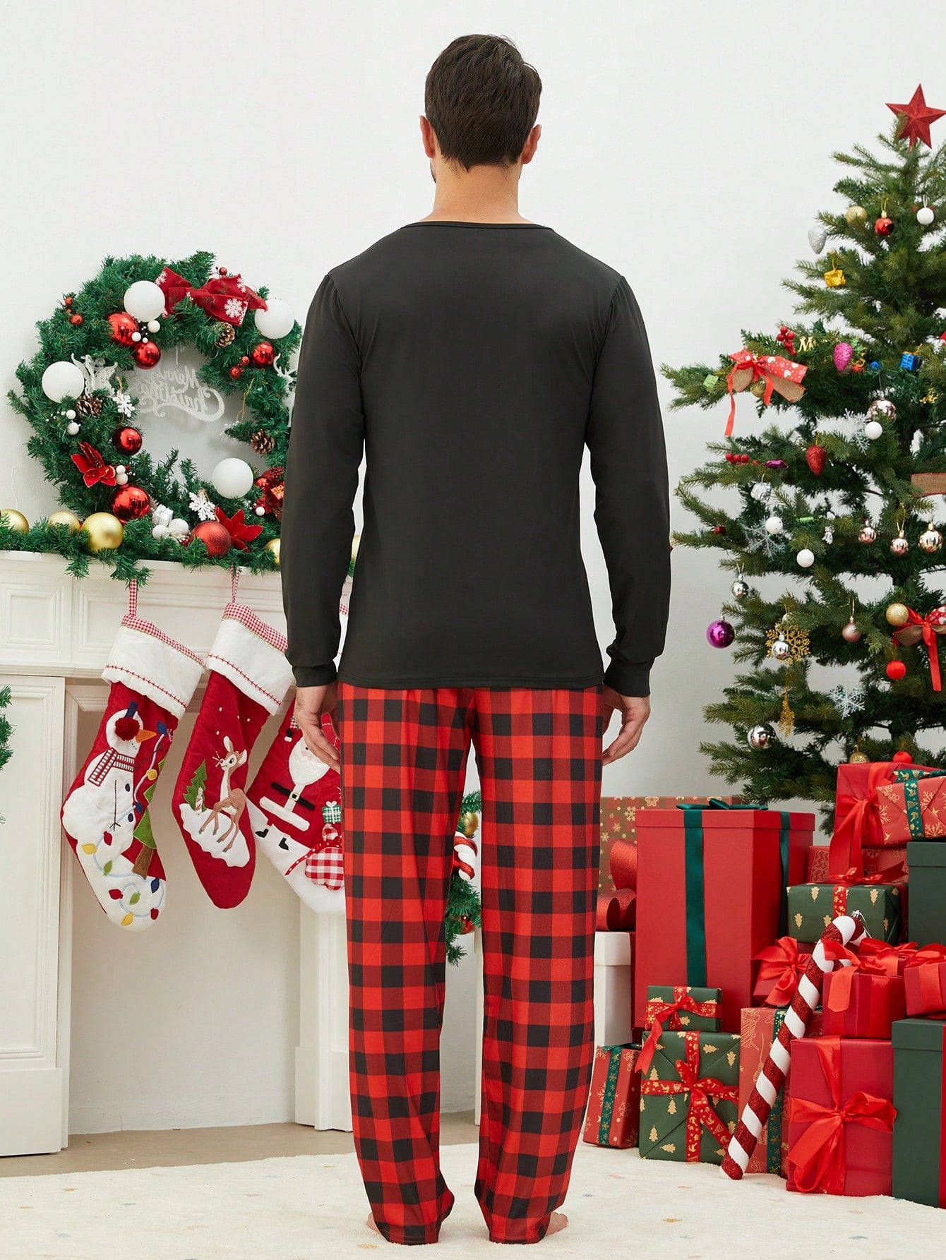 2pcs Set Men Christmas Matching Family Pajamas Set, Santa Claus, Snowman, Deer Print Plaid Long Sleeve Top And Long Pants, Holiday Cozy Homewear Suit