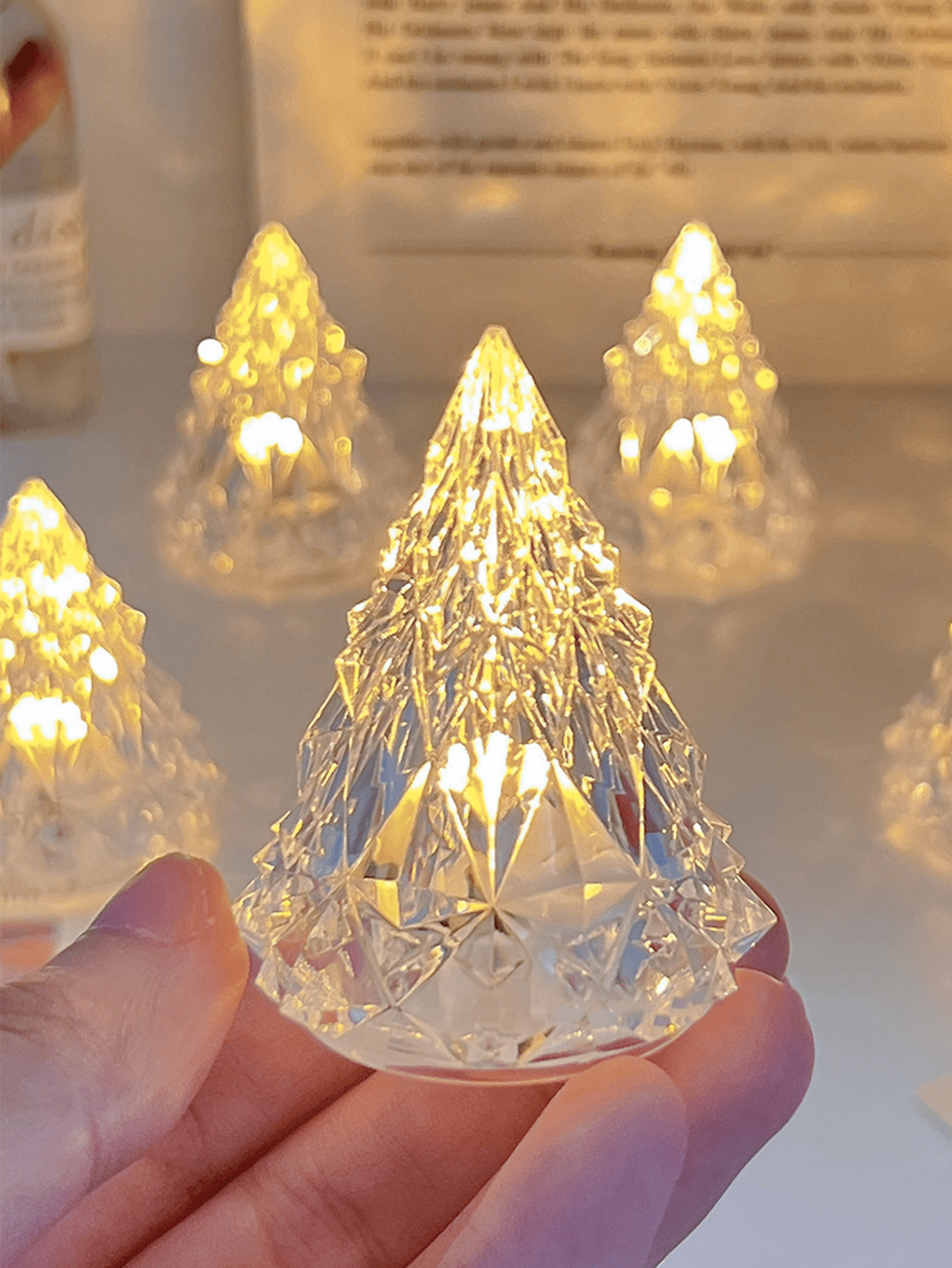 1pc Diamond Christmas Tree Light Crystal Ice Mountain Lamp Night Light,Christmas Decorations Indoor,Perfect Gift For Christmas,With Battery