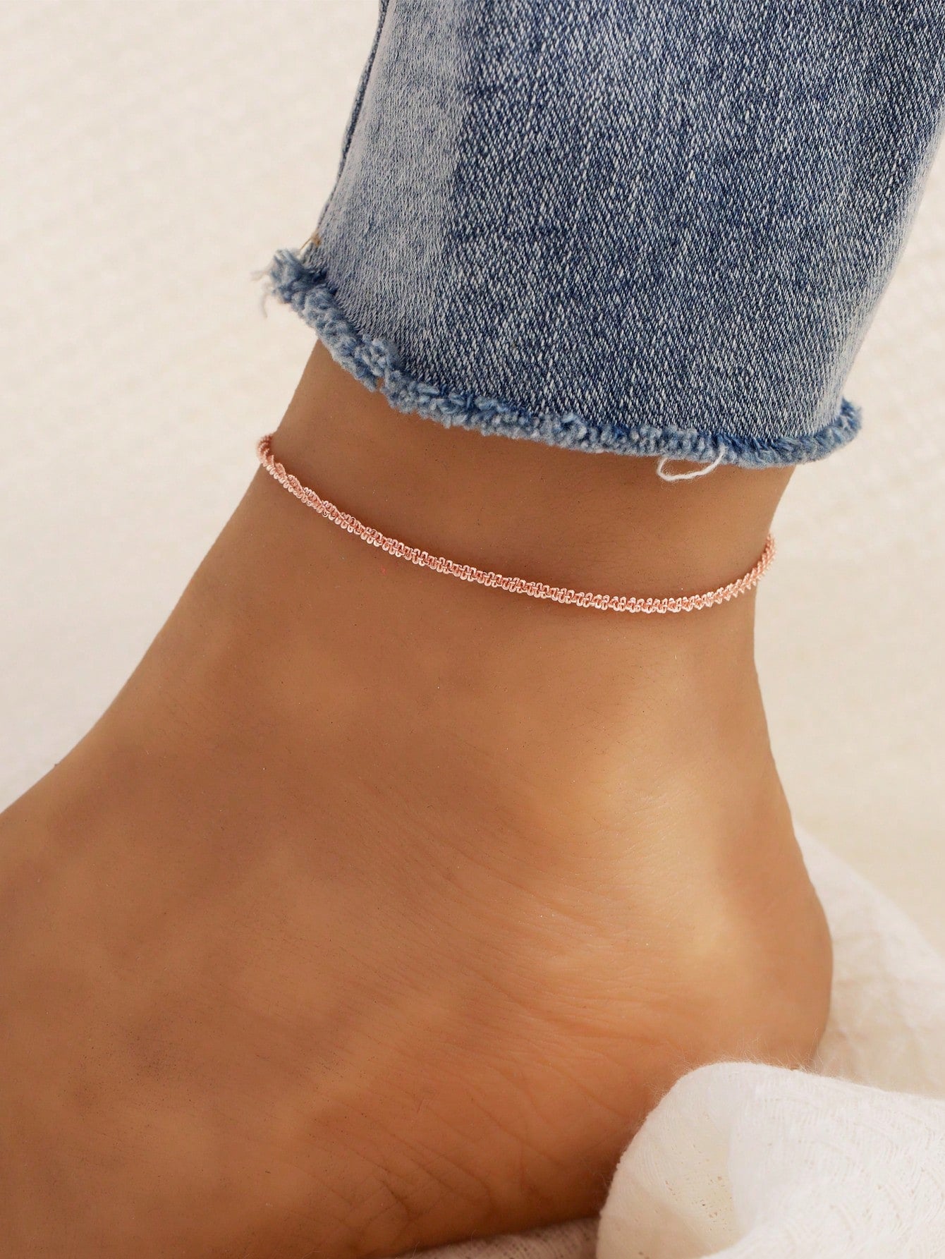 1pc Fashion Copper Alloy Rose Gold Matte Texture Simple Design Anklet, Suitable For Gift And Daily Outfit Matching