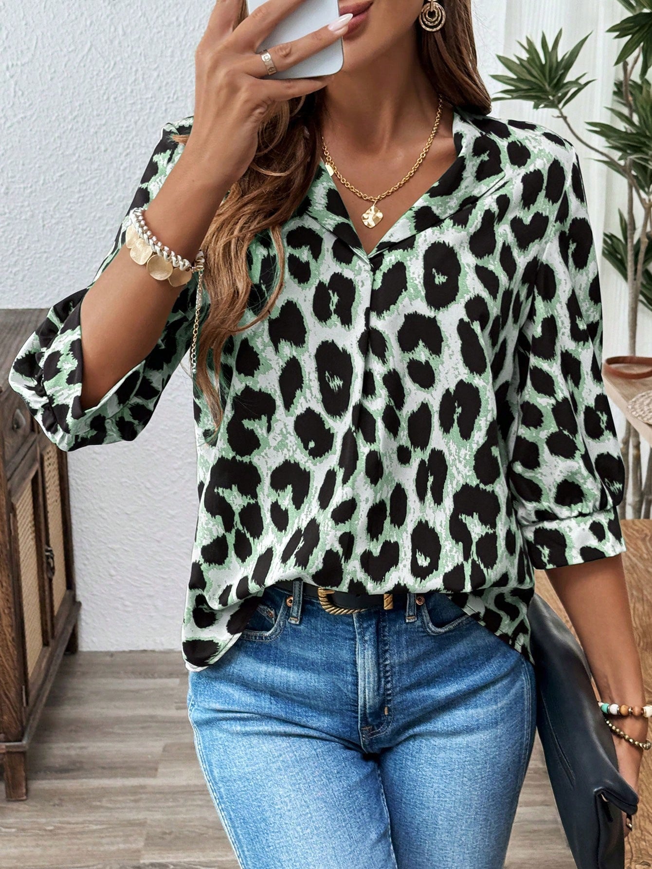 LUNE Ladies Casual Minimalist Leopard Print Office Wear Shirt, Suitable For Autumn & Winter