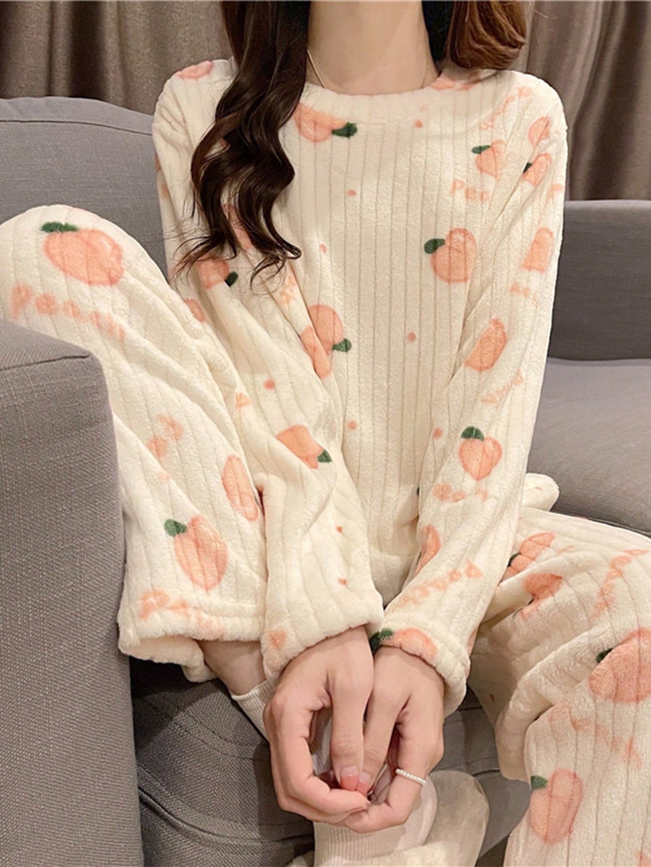 2pcs Winter Coral Fleece Pajama Set, Warm Sleepwear Pants, Fresh Fruit Print Lounge Set