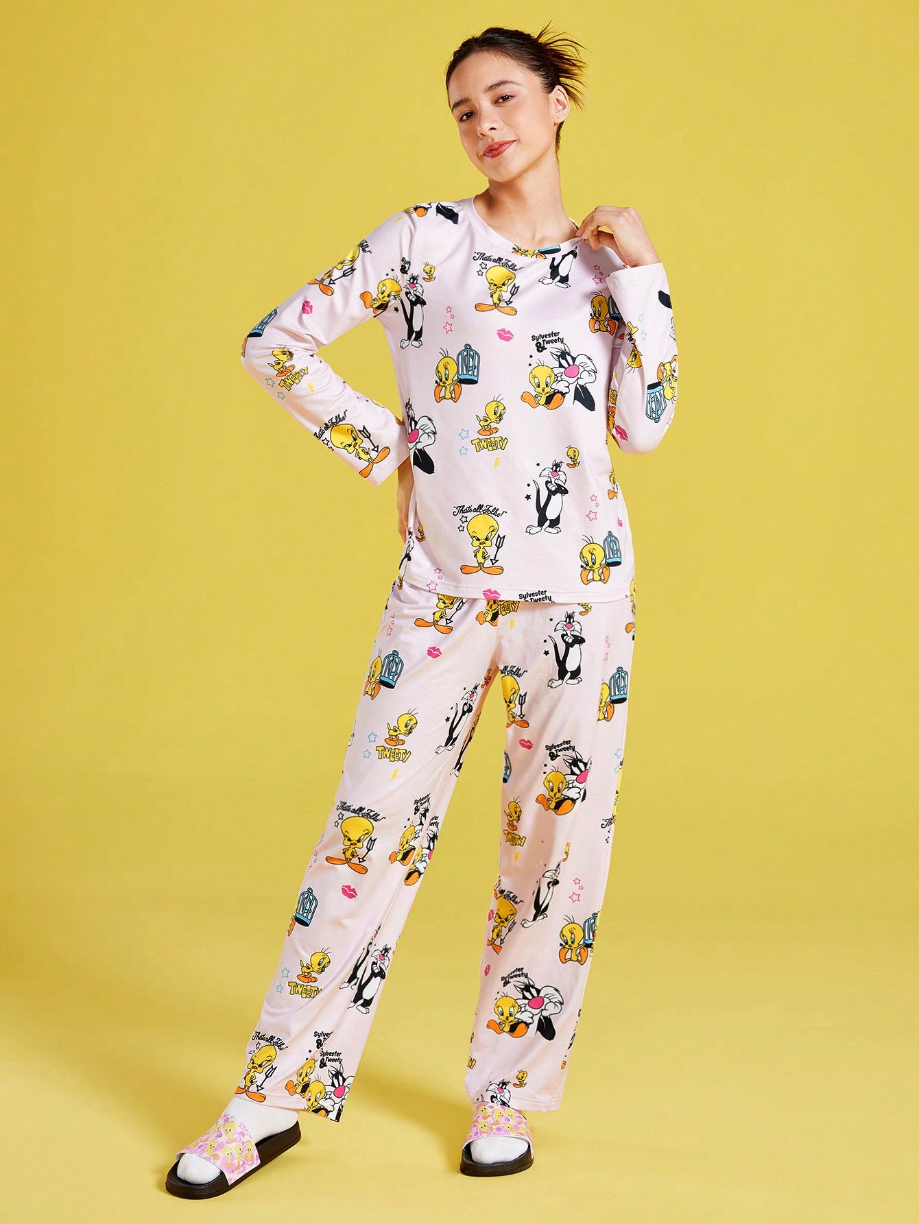 LOONEY TUNES X SHEIN Women Cartoon Print Long Sleeve Top And Pants Loose Pajamas Set