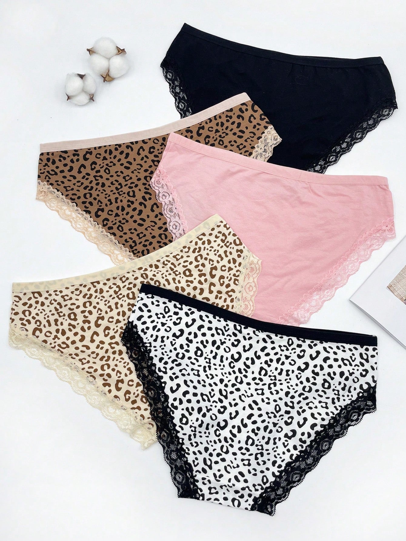 5pcs Women Simple Fashion Printed Solid And Leopard Color-Block Lace Trim Comfortable Bikini Underwear