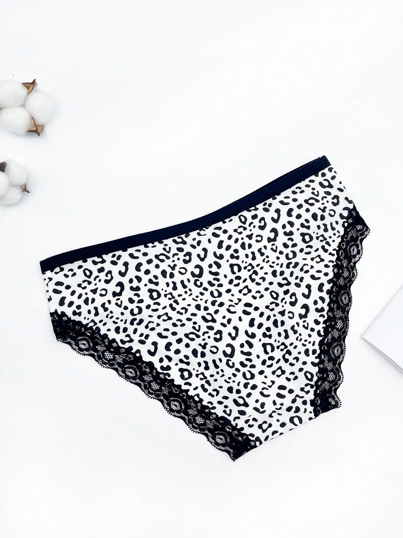 5pcs Women Simple Fashion Printed Solid And Leopard Color-Block Lace Trim Comfortable Bikini Underwear