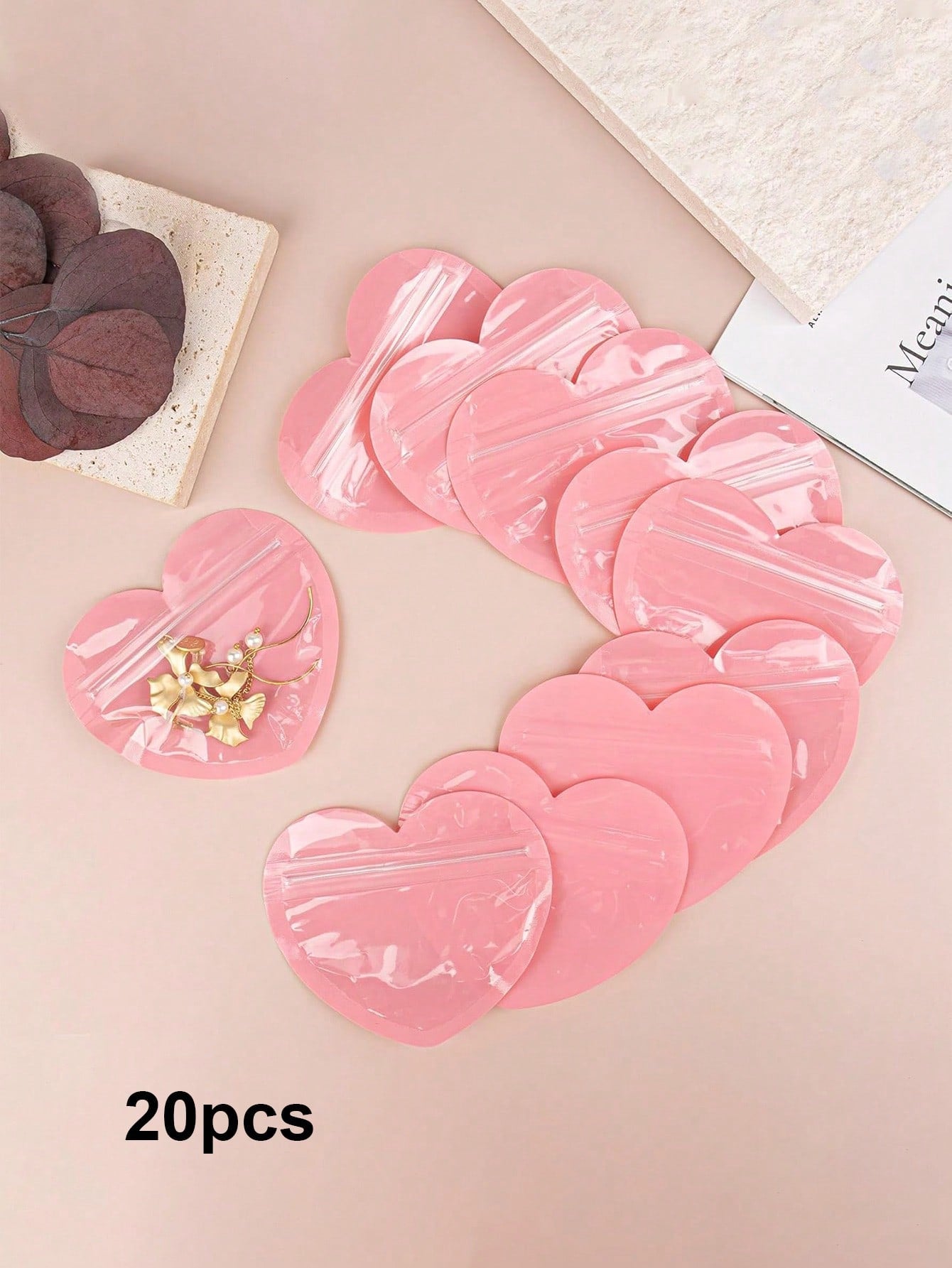 20PCS Valentine's Day Heart Jewelry Jewelry Hair Cards Small Bags Heart Seal Plastic Sealing Bags Valentine's Day Candy Self-Sealing Bags Cute Valentine's Day Wedding Candy Bags Cute Cartoon Mini Gift Wrapping Bags Small Creative Bags