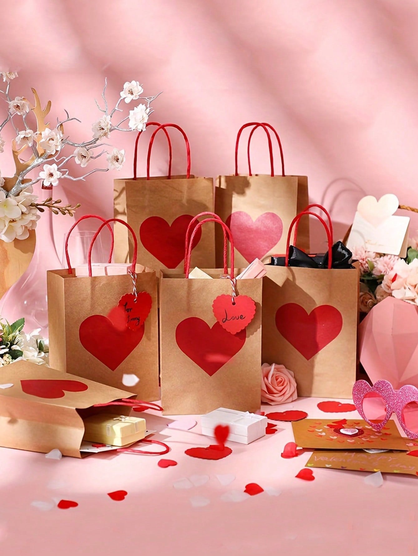 30/20/18/9pcs Kraft Paper Gift Bags With Red Heart Labels, Heart Shaped Valentine's Day Gift Bags, Red And Pink Paper Party Bags With Handles, Foldable Shopping And Party Bags, Valentine's Day Decoration Supplies, Shopping Bags, Romantic Occasion Gift Ba