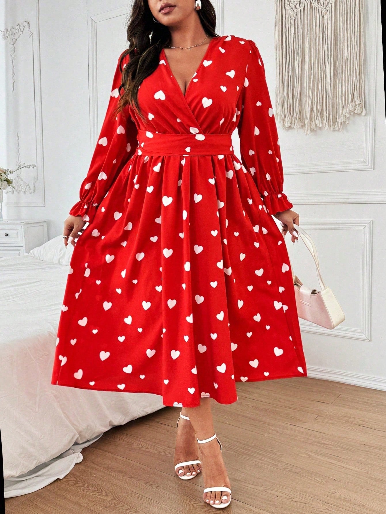 Franclia Plus Size Cross Collar Cardigan Dress With Heart Prints, Long Sleeve Elastic Cuff, A-Line Waist Tie Design, Suitable For Valentine's Day, Flower Print