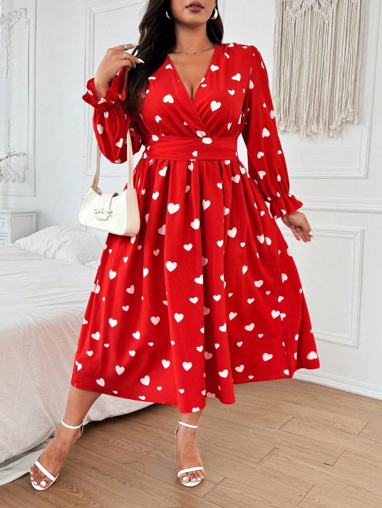 Franclia Plus Size Cross Collar Cardigan Dress With Heart Prints, Long Sleeve Elastic Cuff, A-Line Waist Tie Design, Suitable For Valentine's Day, Flower Print