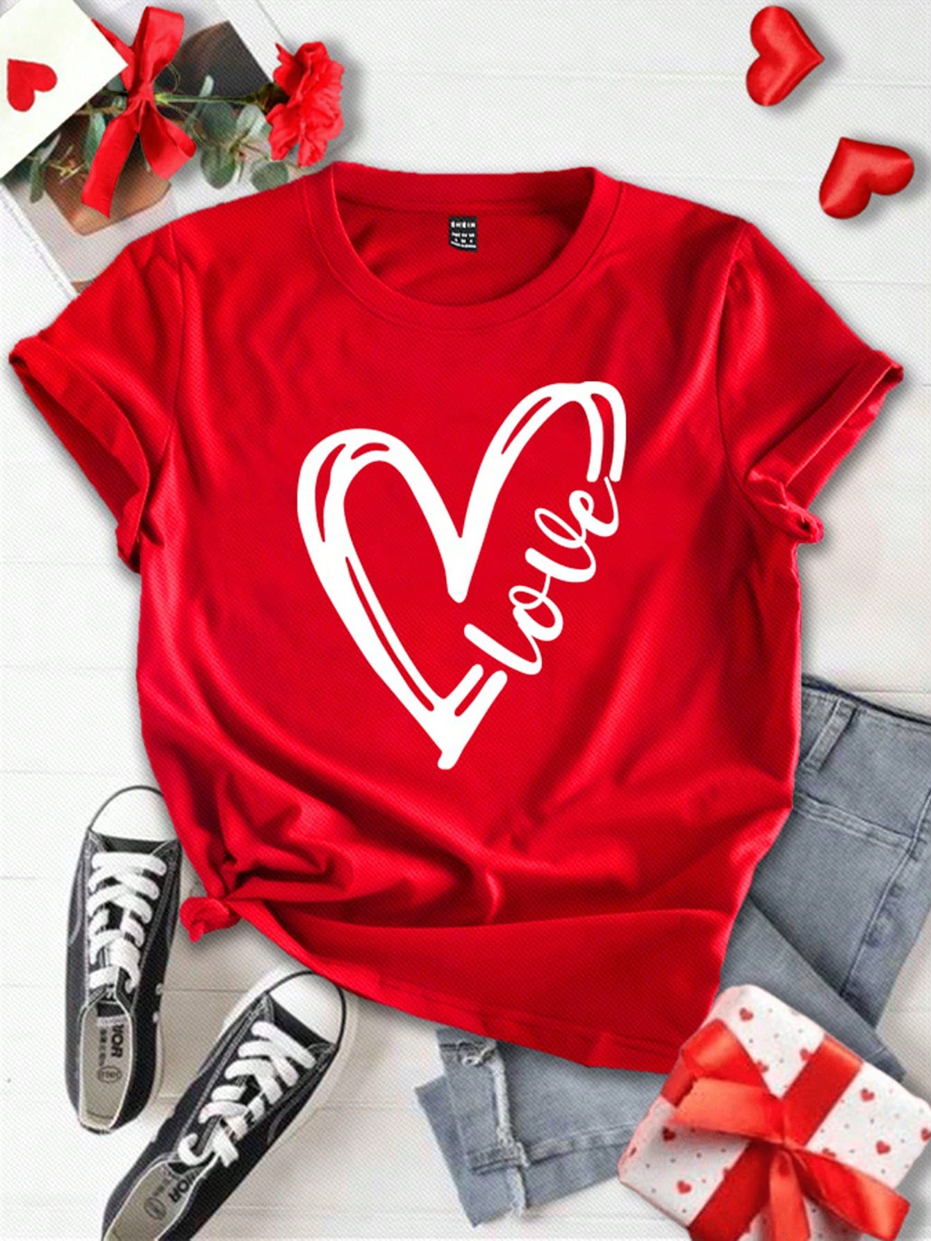 Essnce Valentine's Heart Print Plus Size Women's Fitted T-Shirt