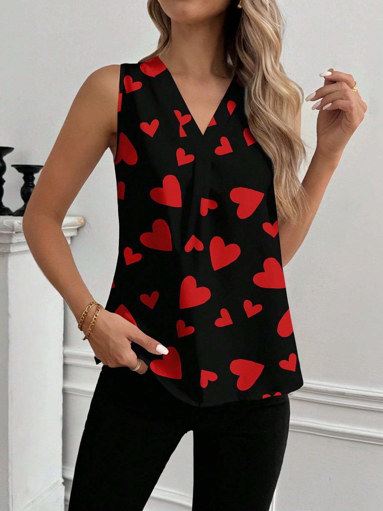 ViktoriiavkArt Artist Valentine's Day, Casual Red & Black Heart Pattern V-Neck Ladies' Tank Top, Suitable For Holiday, Spring/Summer