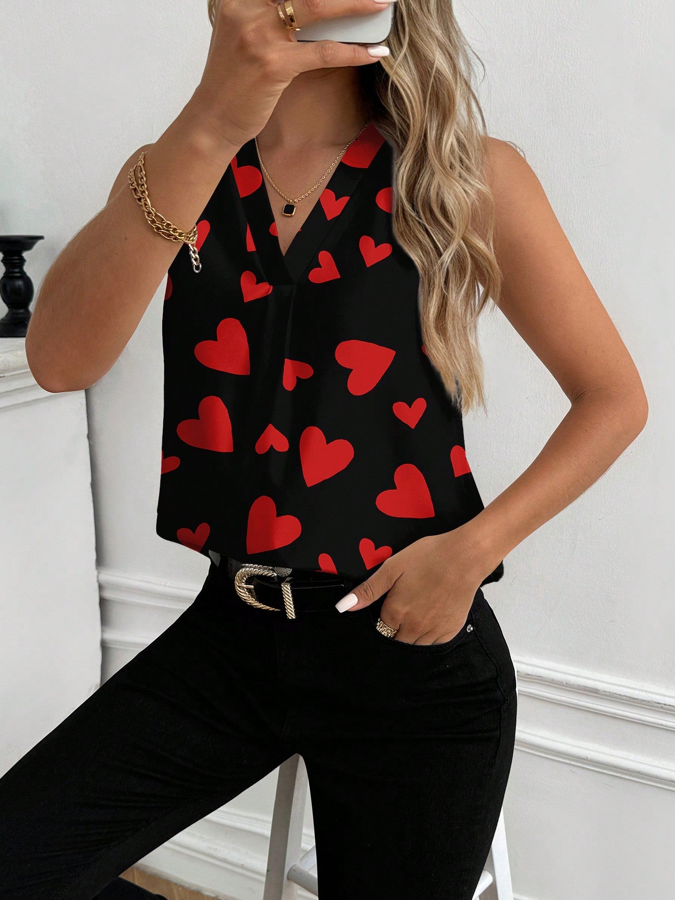 ViktoriiavkArt Artist Valentine's Day, Casual Red & Black Heart Pattern V-Neck Ladies' Tank Top, Suitable For Holiday, Spring/Summer