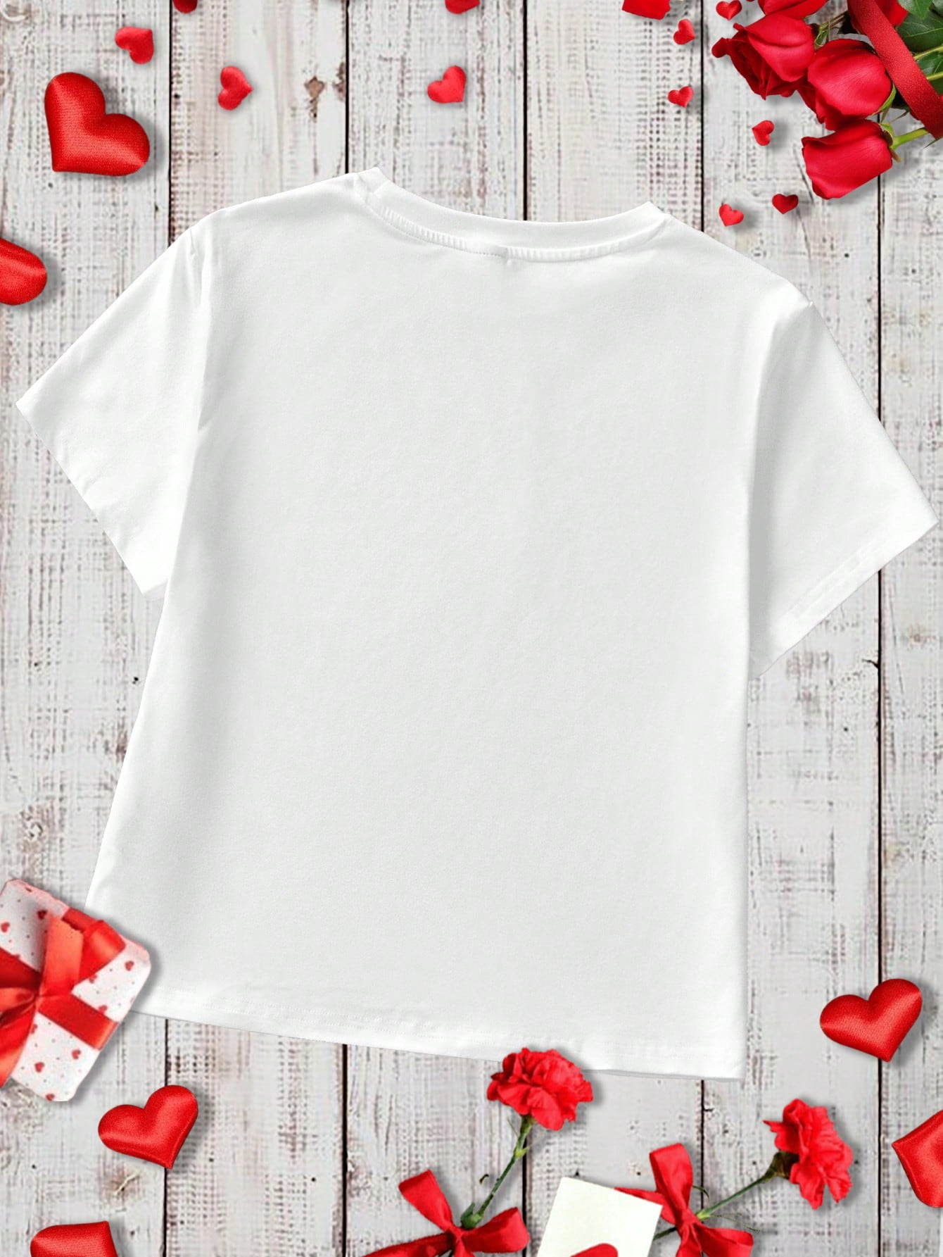 Essnce Valentine's Heart Print Plus Size Women's Fitted T-Shirt