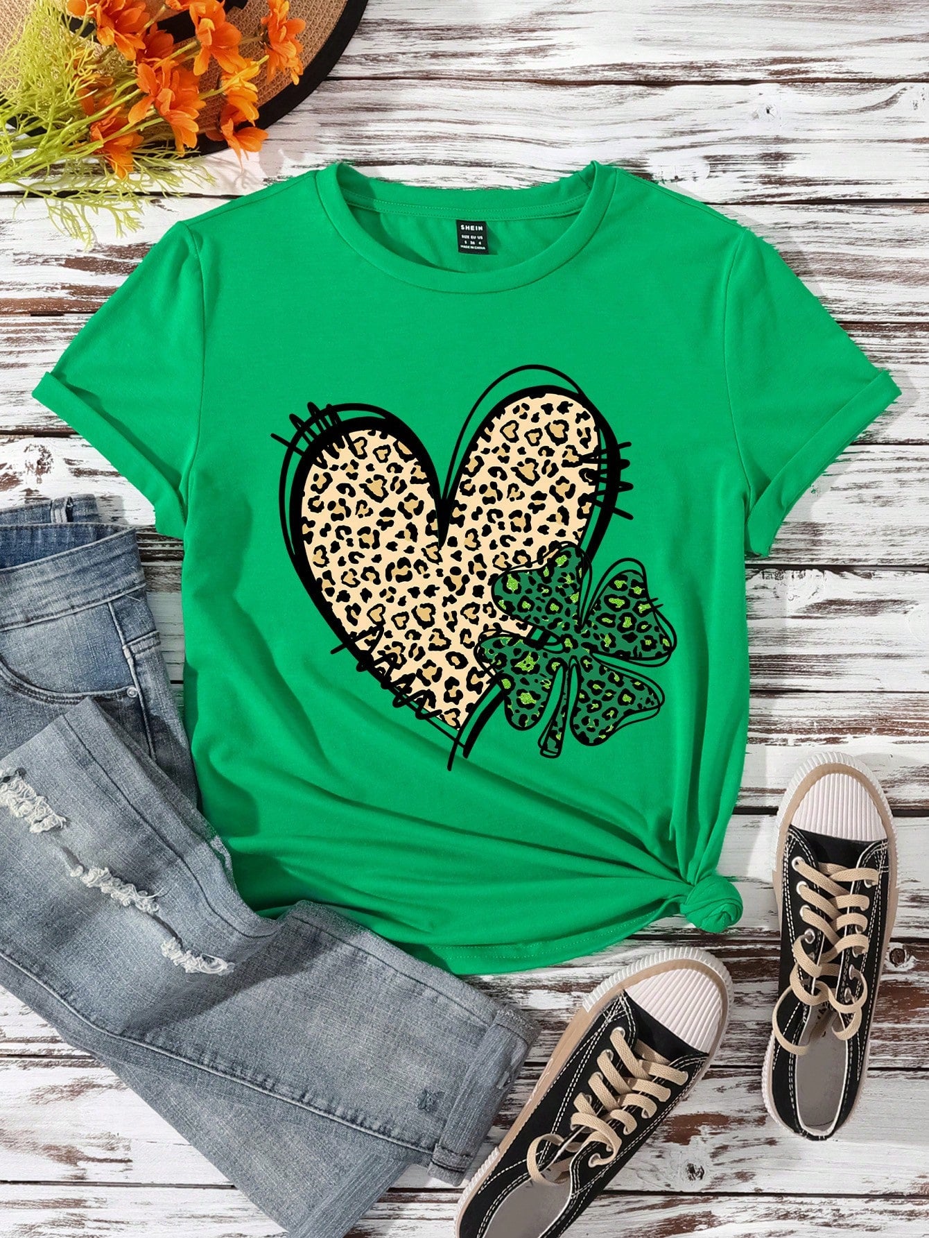 Essnce Valentine's Heart Print Plus Size Women's Fitted T-Shirt