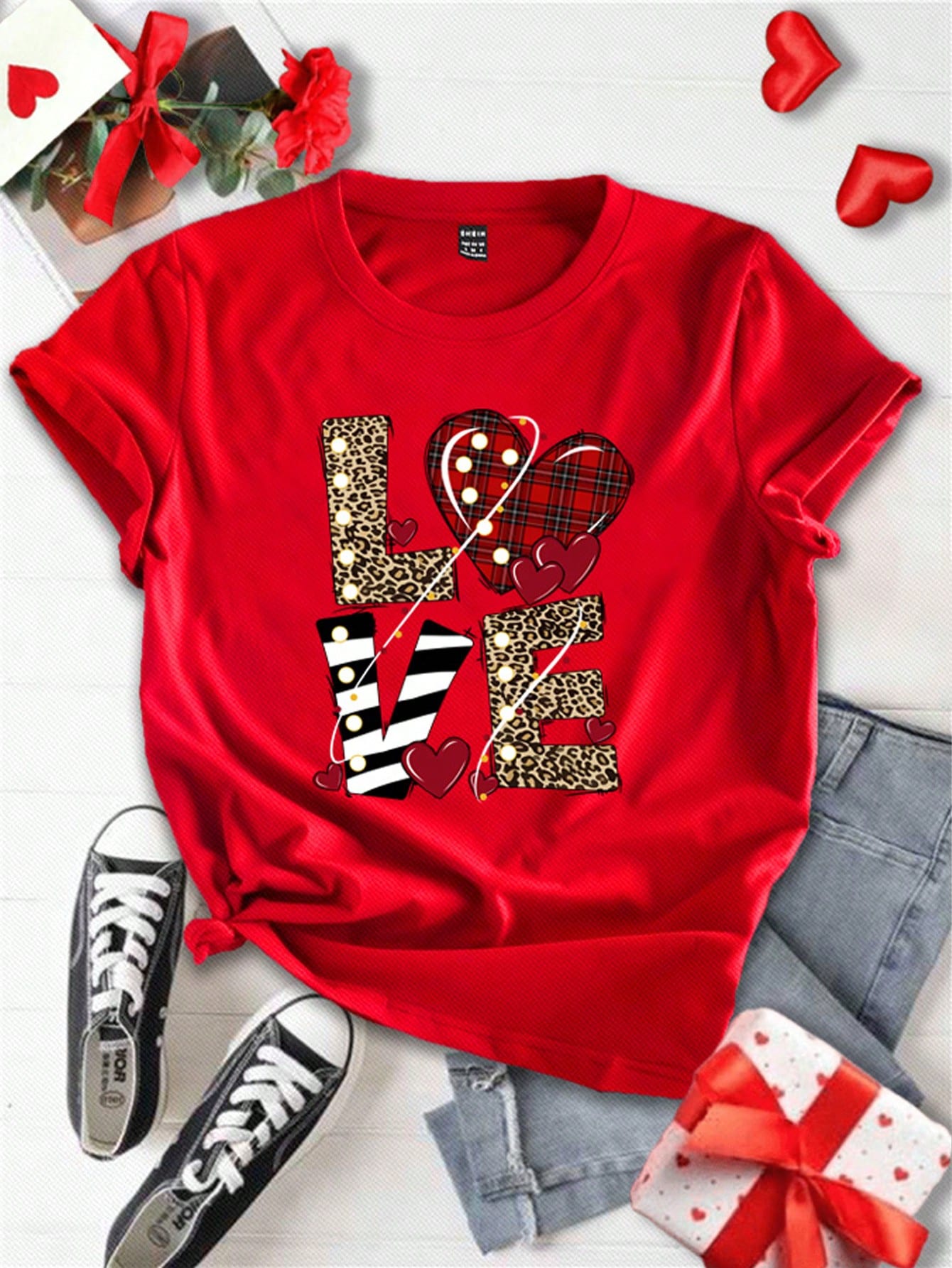 Essnce Valentine's Heart Print Plus Size Women's Fitted T-Shirt