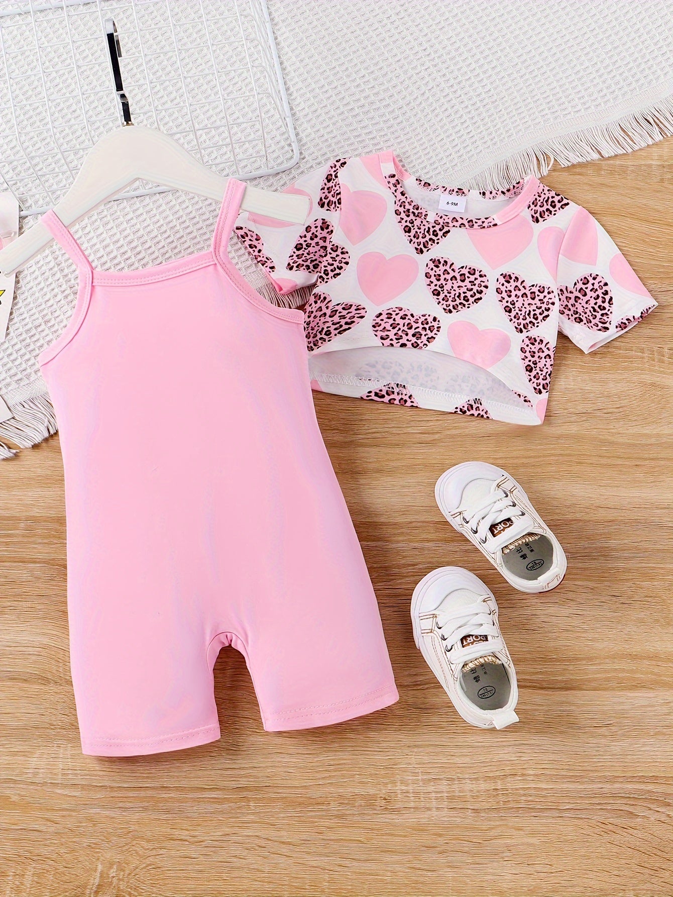 2pcs Baby's Cartoon Leopard Heart Pattern Crop Top & Solid Color Romper Set, Toddler & Infant Girl's Clothes For Summer Daily Wear